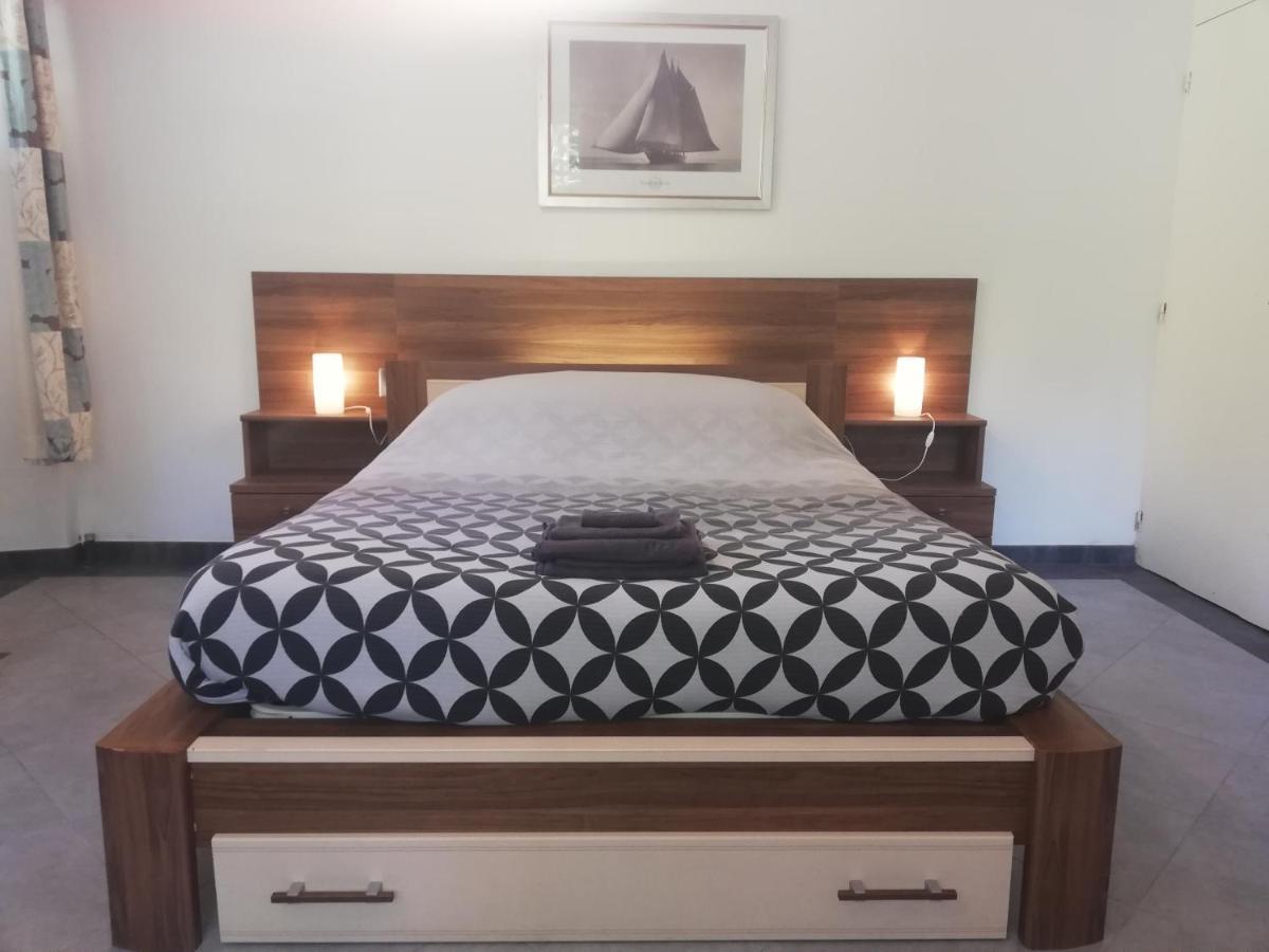 Chambre D'Hotes De La Roche Tremblante Huelgoat Esterno foto